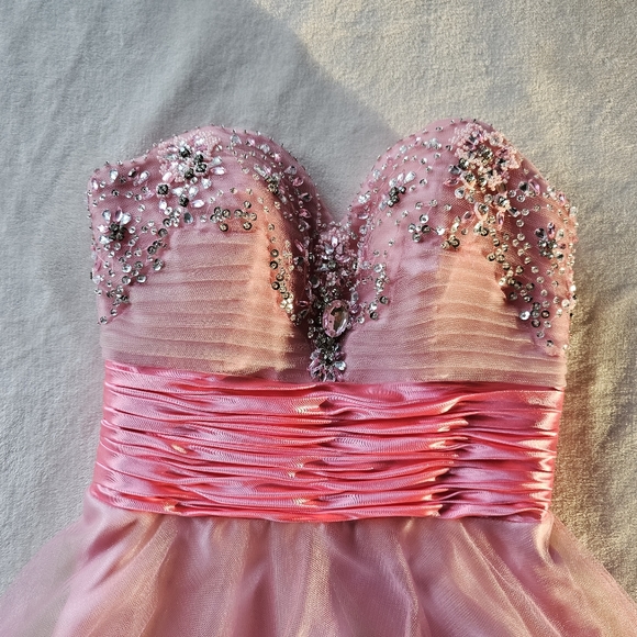 Party dress - Picture 2 of 6